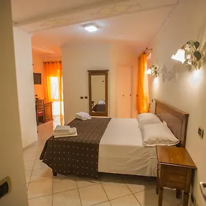 2* Hotel De Monti